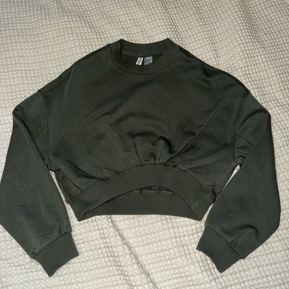 H&M Cropped Sweatshirt